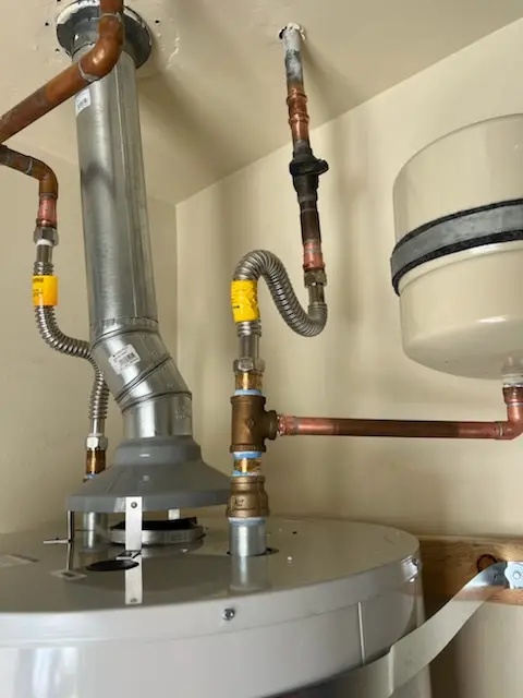 Water heater installation and plumbing repair in Walker Park